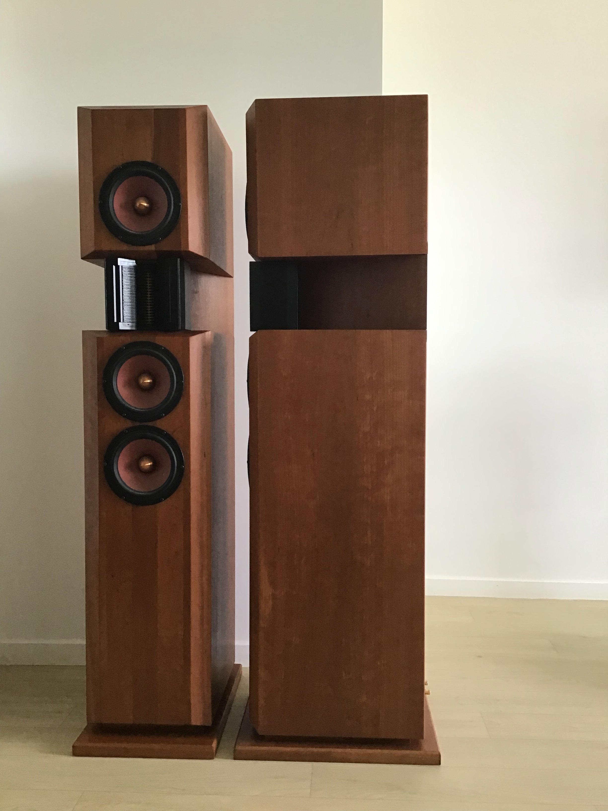 Speakers AMT Tower