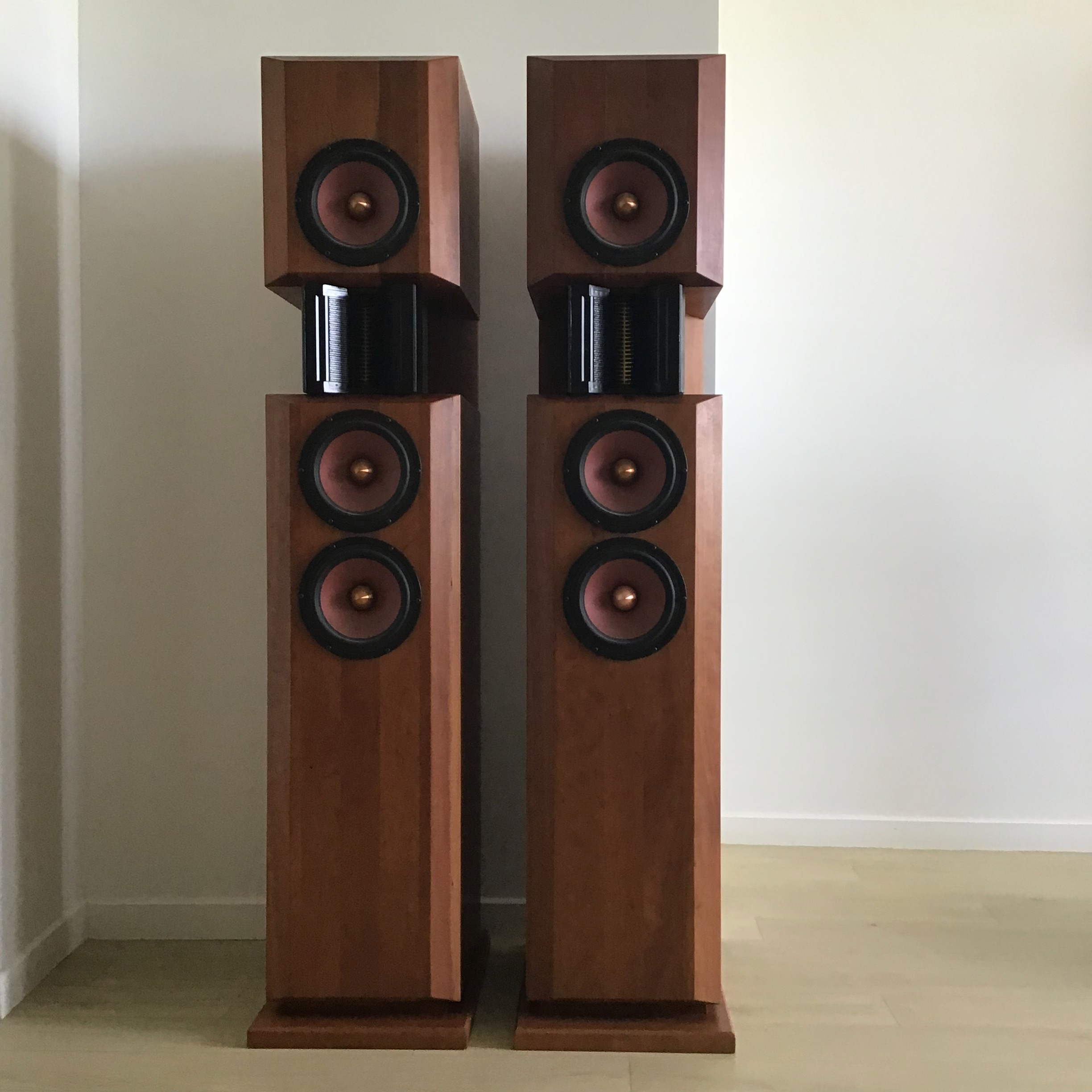 Speakers AMT Tower